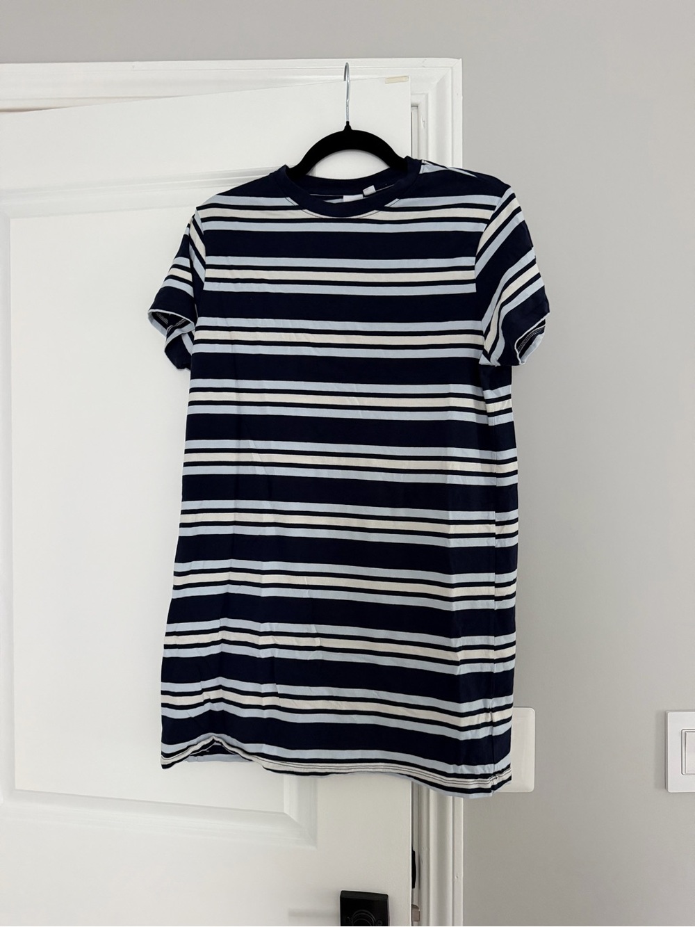 NWOT GAP Navy and White Striped Short Sleeve Tee Dress S Petite